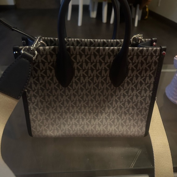 Michael Kors Black and Cream Mini Bag - Picture 7 of 8